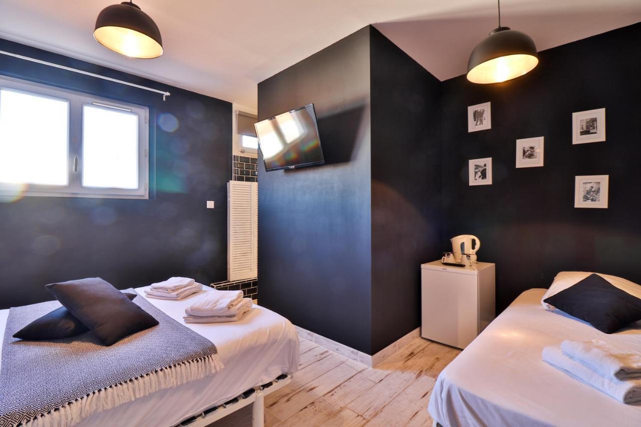 Hotel La Bastide Hyeres Bagian luar foto