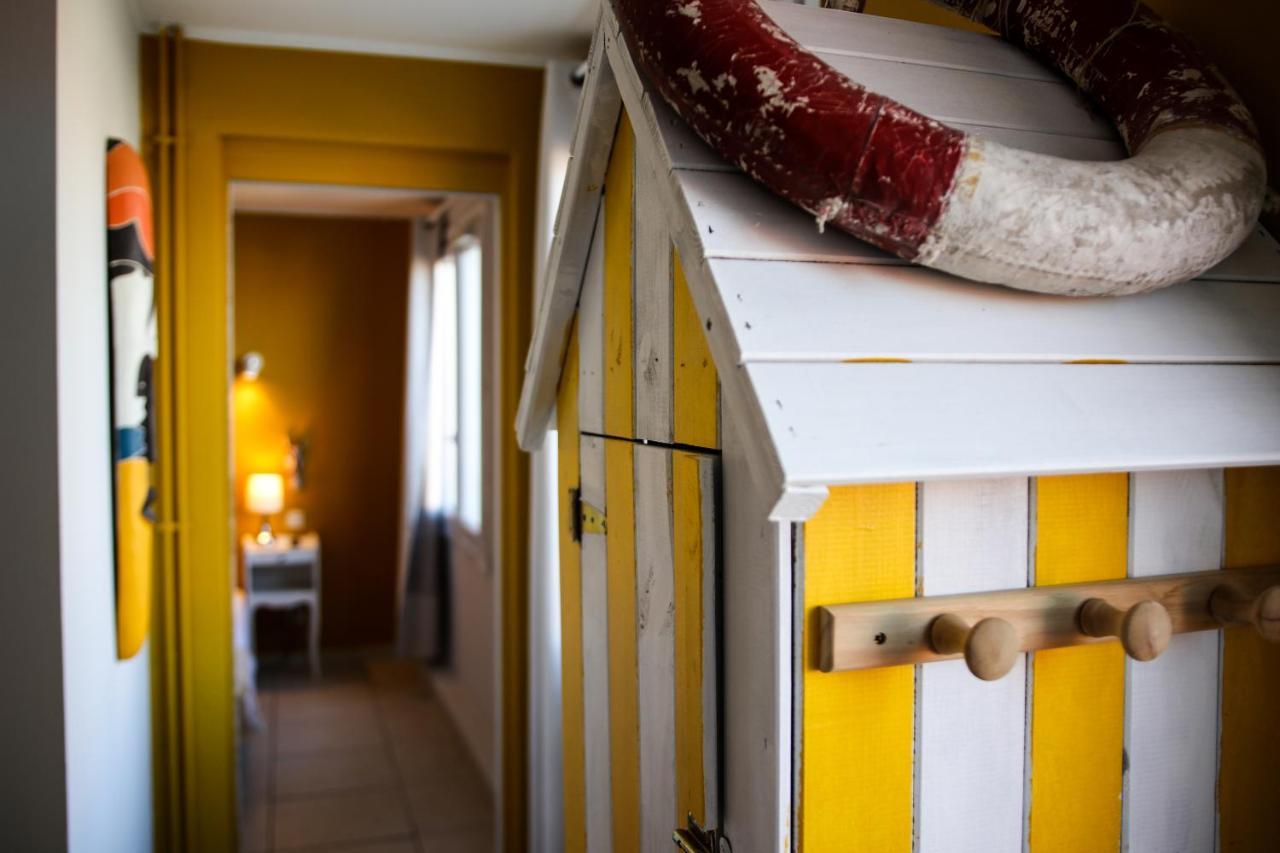 Hotel La Bastide Hyeres Bagian luar foto