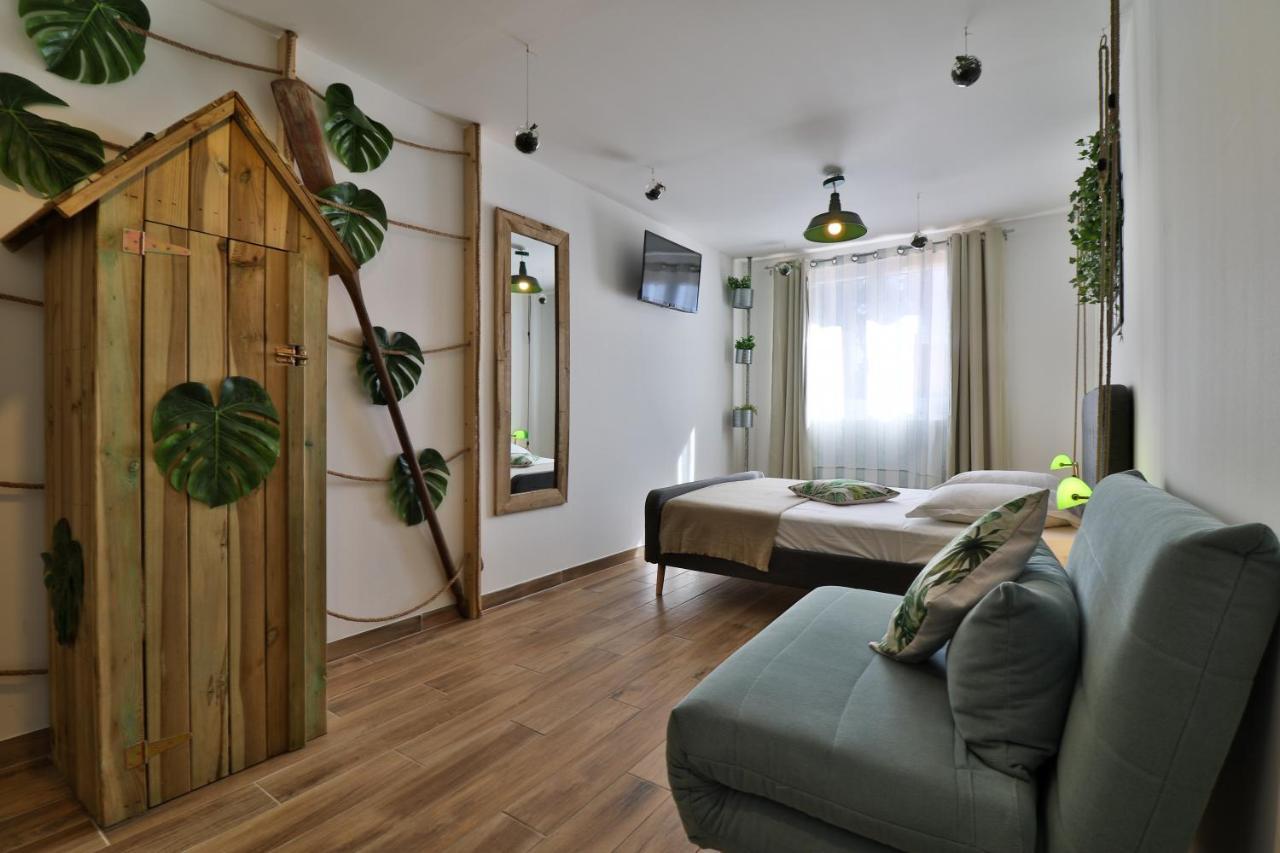 Hotel La Bastide Hyeres Bagian luar foto