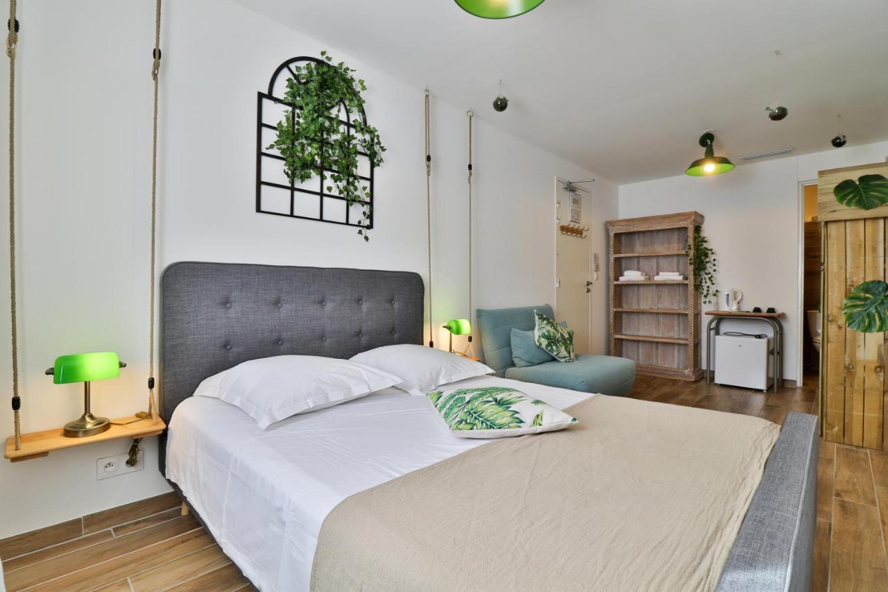 Hotel La Bastide Hyeres Bagian luar foto